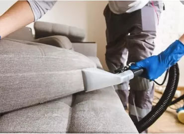 Чистите свою мягкую мебель правильно!